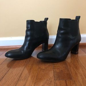 Tory Burch Boots